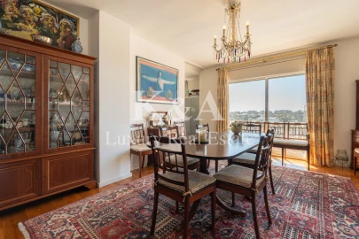 Apartamento T4 para Venda em Aldoar, Foz do Douro e Nevogilde