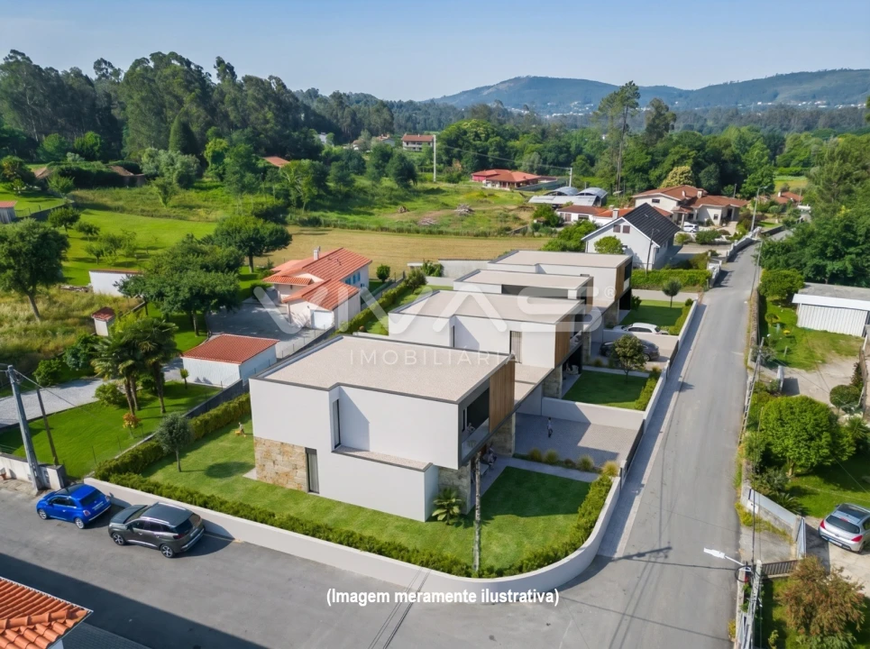 Moradia T3 para Venda em Freiriz Foto 1