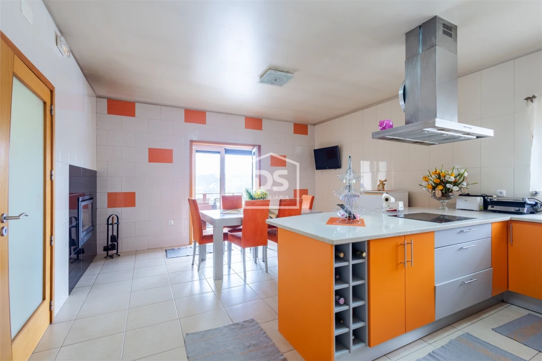 Moradia T3 para Venda em São Martinho de Sardoura Foto 25