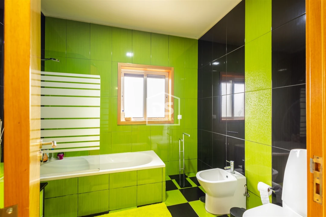 Moradia T3 para Venda em São Martinho de Sardoura Foto 16