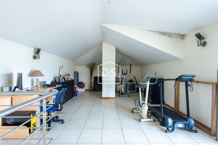 Moradia T3 para Venda em São Martinho de Sardoura Foto 11