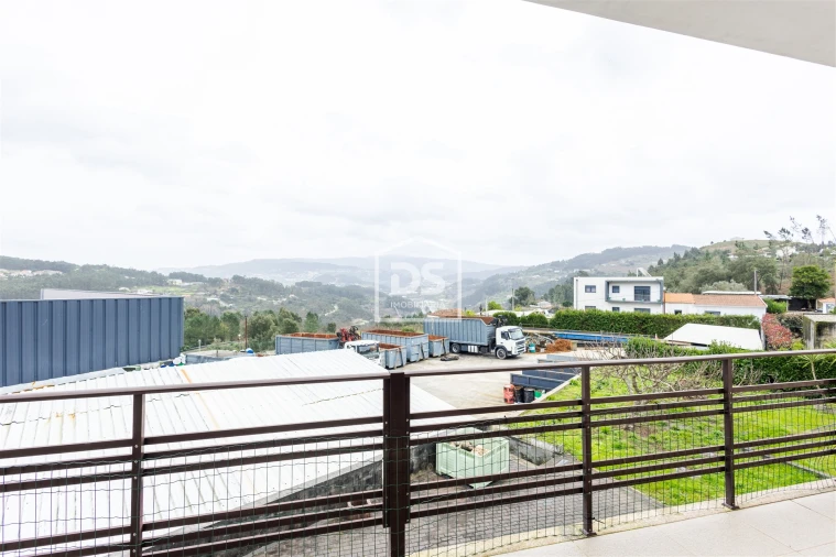 Moradia T3 para Venda em São Martinho de Sardoura Foto 30