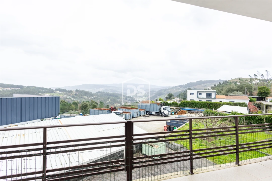 Moradia T3 para Venda em São Martinho de Sardoura Foto 30