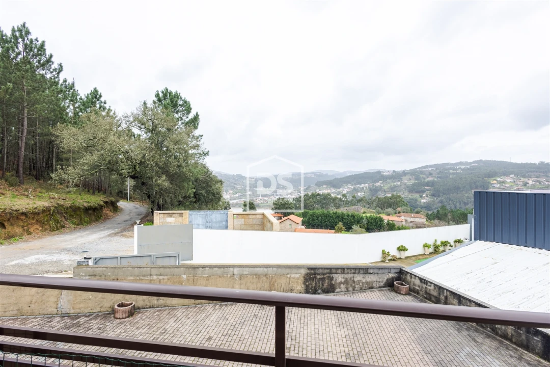 Moradia T3 para Venda em São Martinho de Sardoura Foto 32