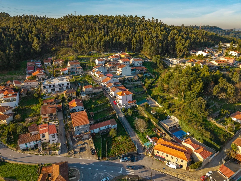 Moradia T3 para Venda em Parada de Todeia Foto 22