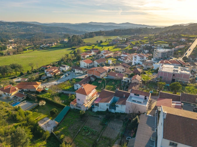 Moradia T3 para Venda em Parada de Todeia Foto 25