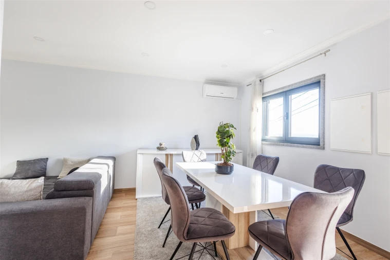 Moradia T3 para Venda em Parada de Todeia Foto 7