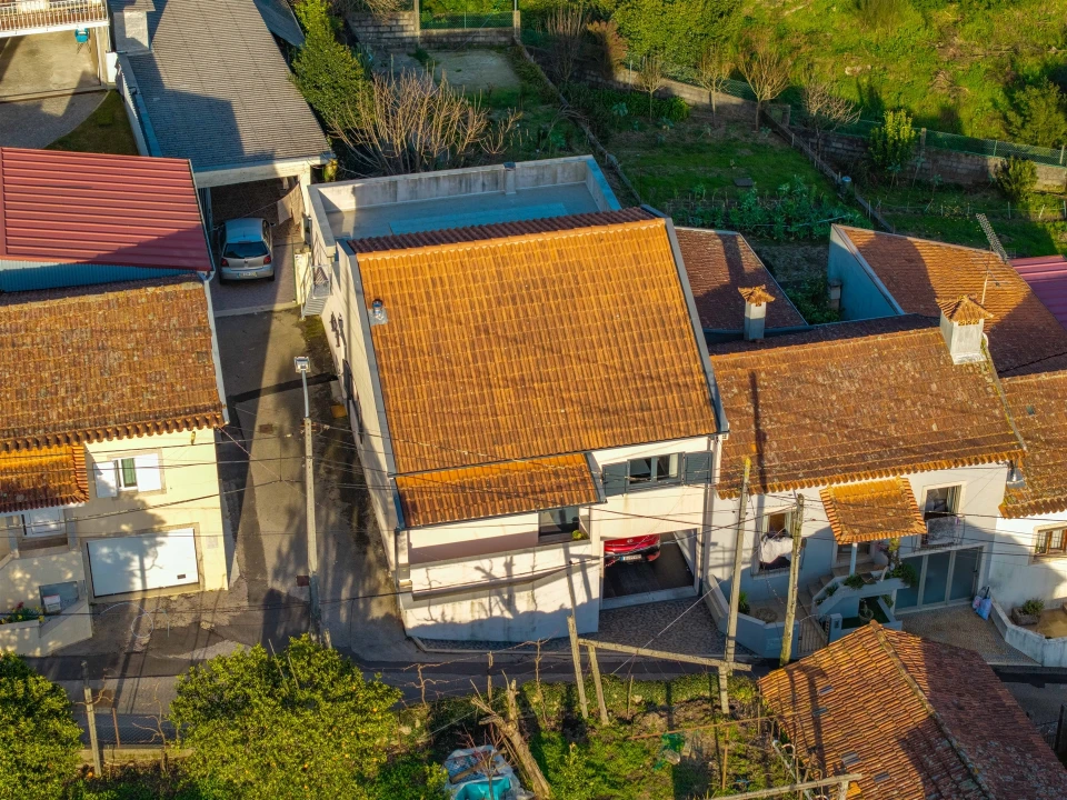 Moradia T3 para Venda em Parada de Todeia Foto 28