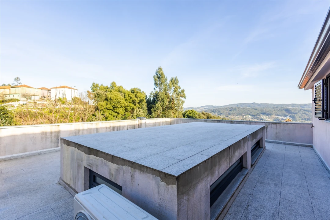 Moradia T3 para Venda em Parada de Todeia Foto 21