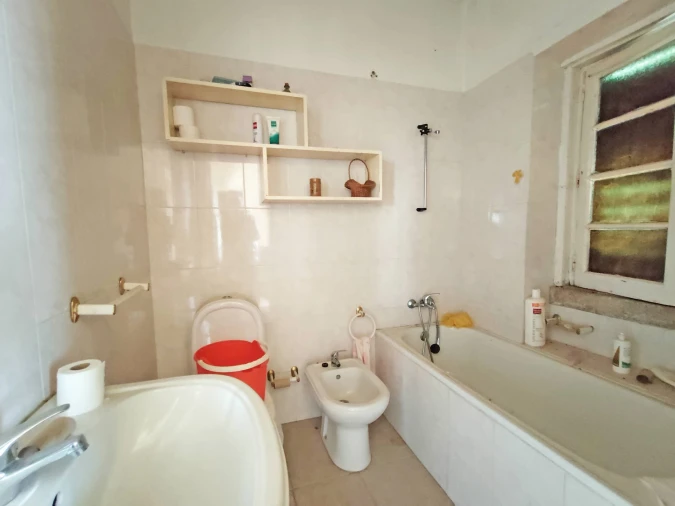 Moradia T6 para Venda em Cantar-Galo e Vila do Carvalho Foto 30