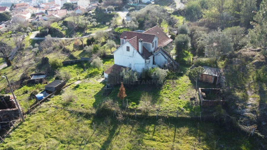 Moradia T6 para Venda em Cantar-Galo e Vila do Carvalho Foto 7