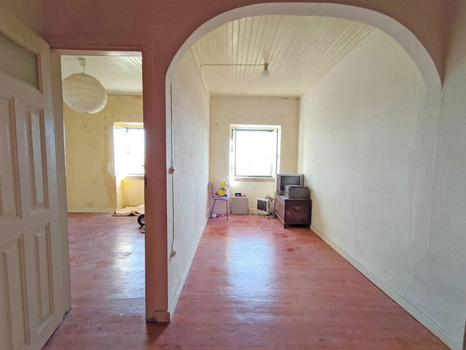 Moradia T6 para Venda em Cantar-Galo e Vila do Carvalho Foto 12