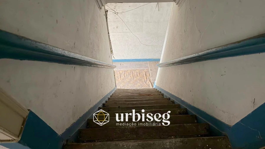 Prédio para Venda em Buarcos Foto 13