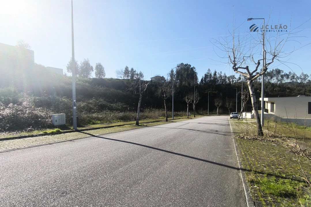 Terreno para Venda em Paredes Foto 6