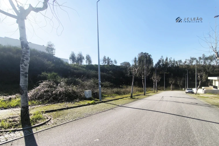 Terreno para Venda em Paredes Foto 4