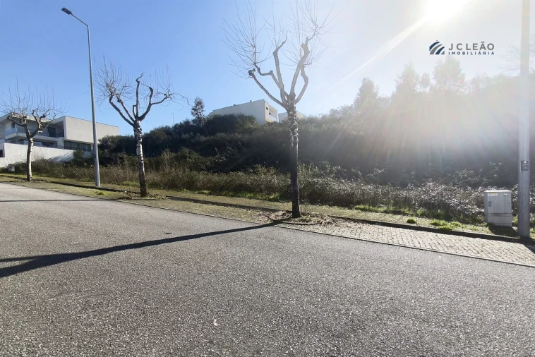 Terreno para Venda em Paredes Foto 13