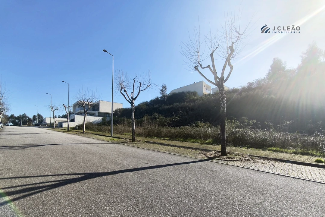 Terreno para Venda em Paredes Foto 9