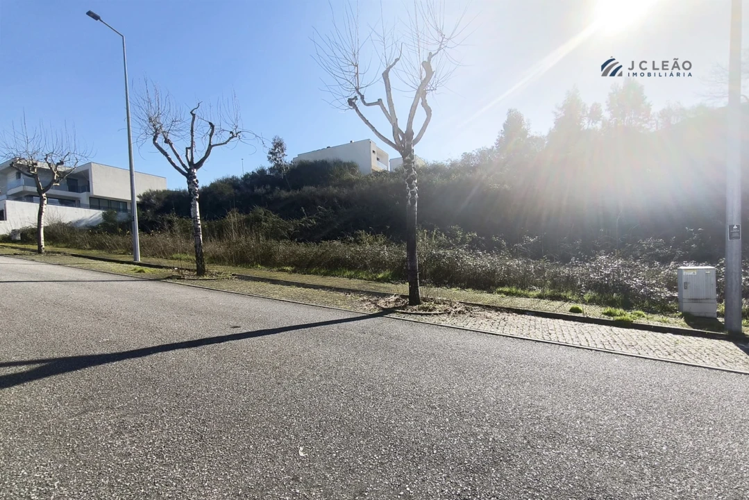 Terreno para Venda em Paredes Foto 13