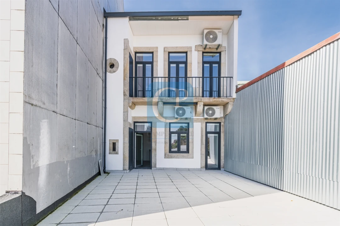 Prédio para Venda em São Mamede de Infesta e Senhora da Hora Foto 42