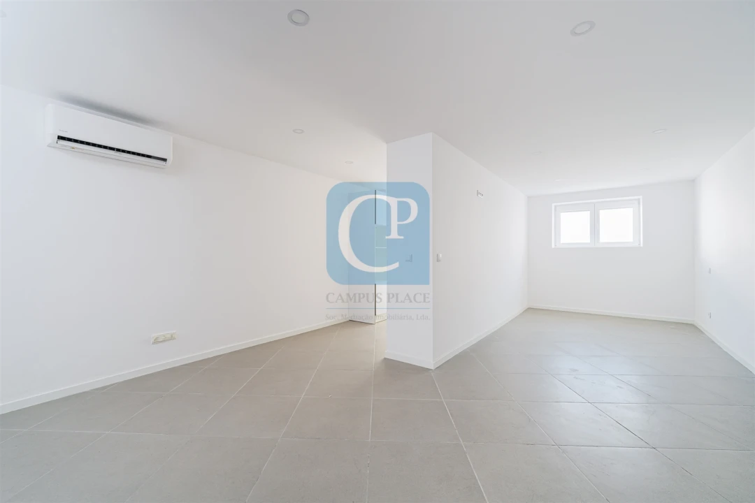 Prédio para Venda em São Mamede de Infesta e Senhora da Hora Foto 14