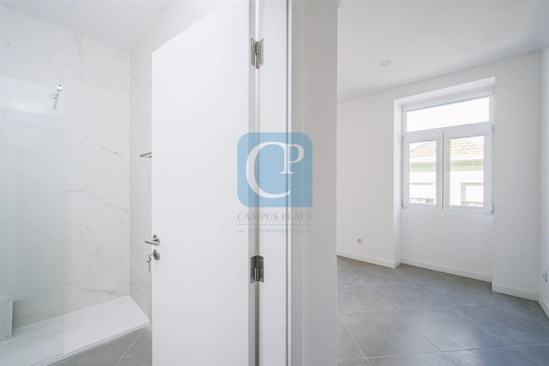 Prédio para Venda em São Mamede de Infesta e Senhora da Hora Foto 23