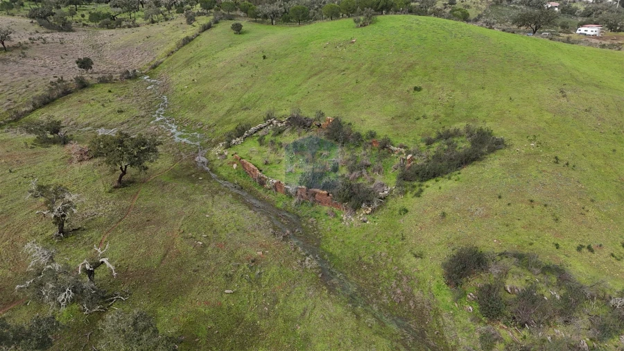 Quinta T4 para Venda em Ourique Foto 17