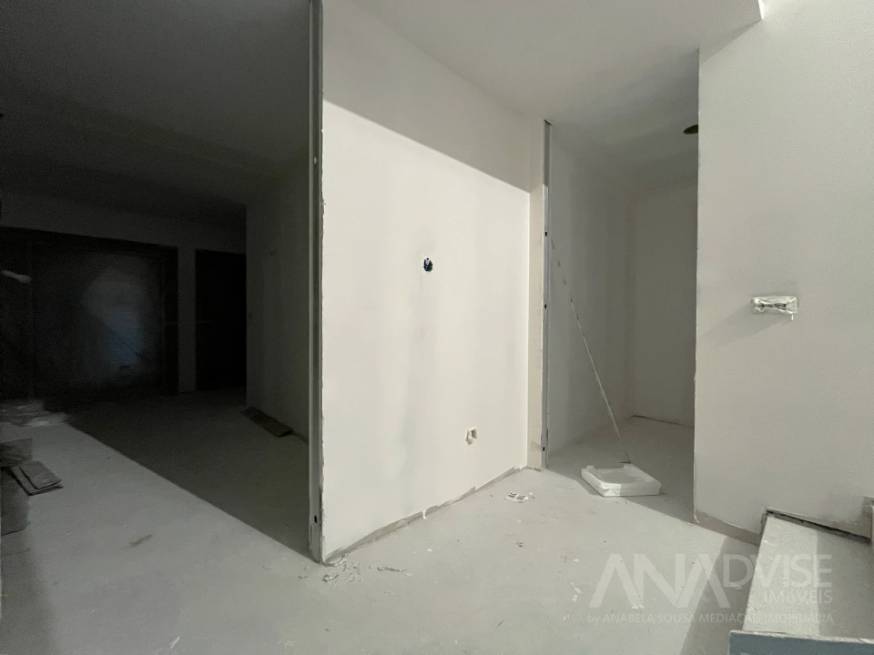 Moradia T4 para Venda em Repeses e São Salvador Foto 10