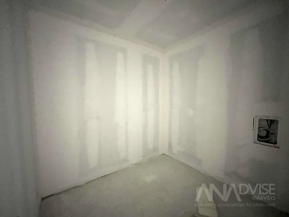 Moradia T4 para Venda em Repeses e São Salvador Foto 5