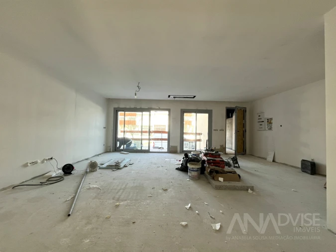 Moradia T4 para Venda em Repeses e São Salvador Foto 2