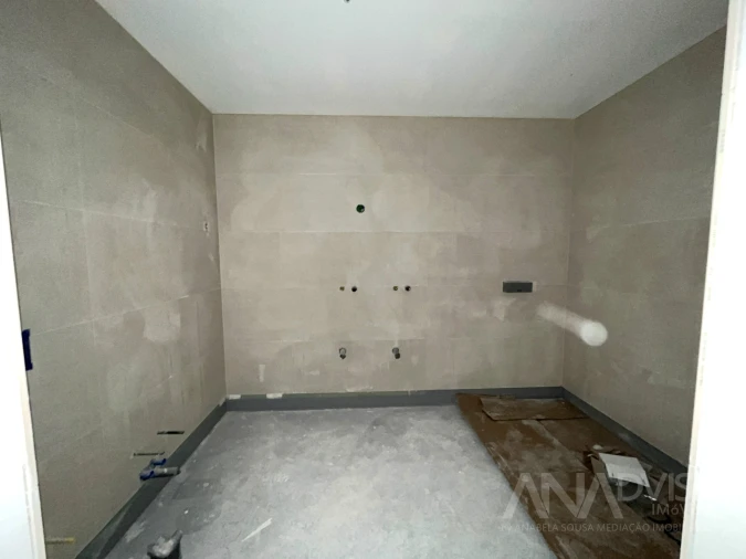 Moradia T4 para Venda em Repeses e São Salvador Foto 7