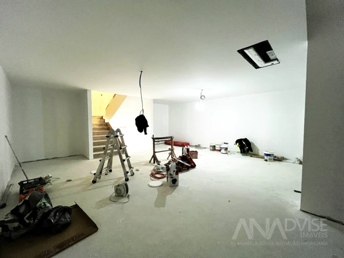 Moradia T4 para Venda em Repeses e São Salvador Foto 16