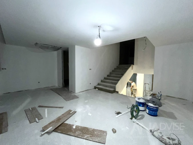 Moradia T4 para Venda em Repeses e São Salvador Foto 23