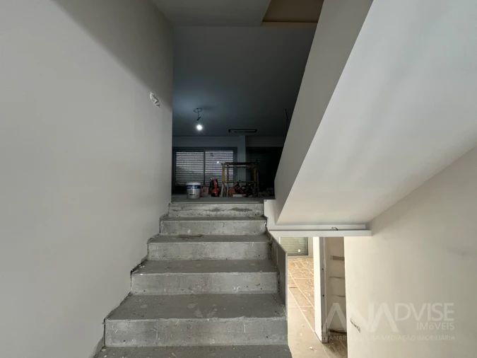 Moradia T4 para Venda em Repeses e São Salvador Foto 30