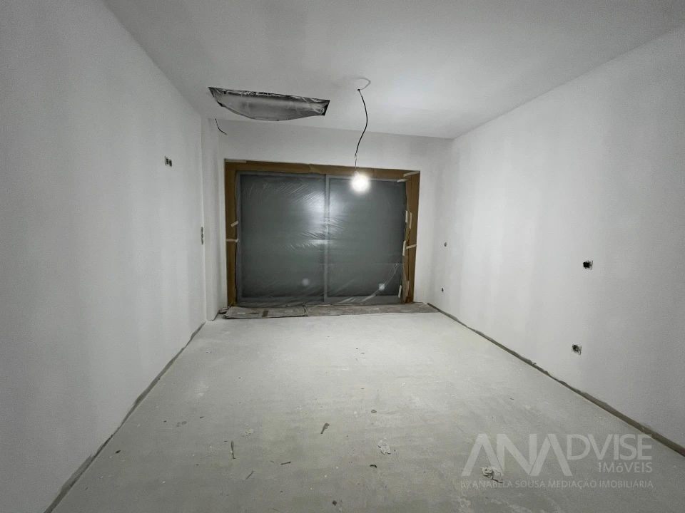 Moradia T4 para Venda em Repeses e São Salvador Foto 12