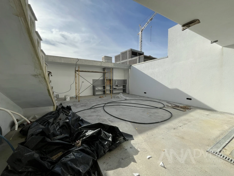 Moradia T4 para Venda em Repeses e São Salvador Foto 26