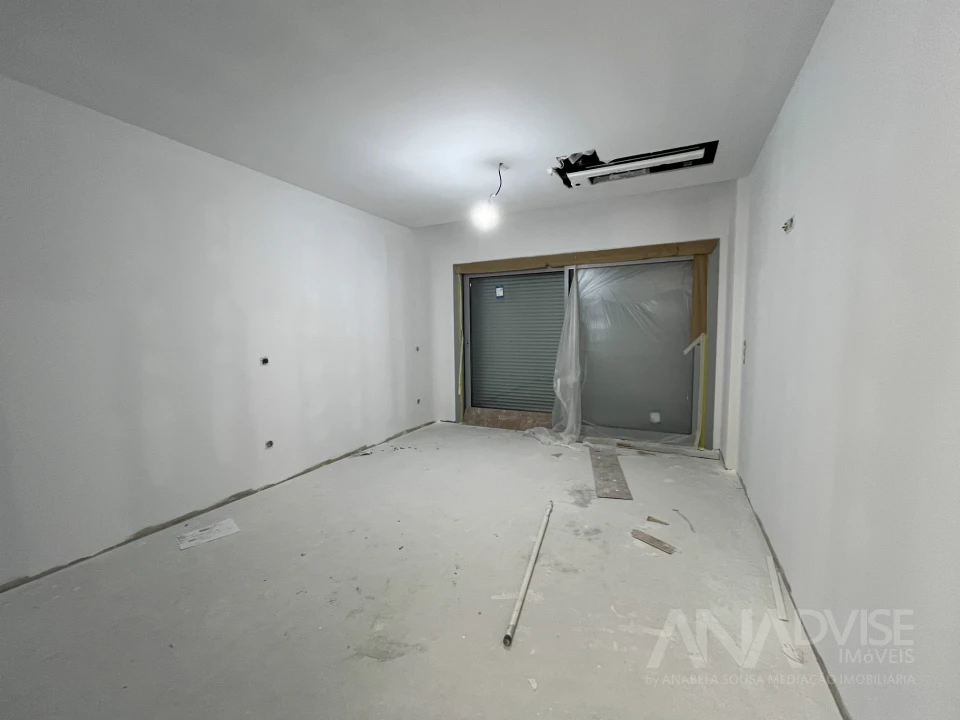 Moradia T4 para Venda em Repeses e São Salvador Foto 6