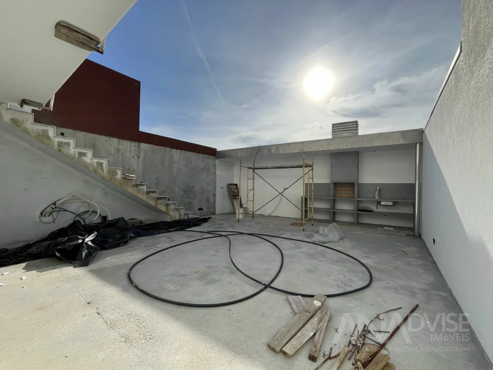 Moradia T4 para Venda em Repeses e São Salvador Foto 25