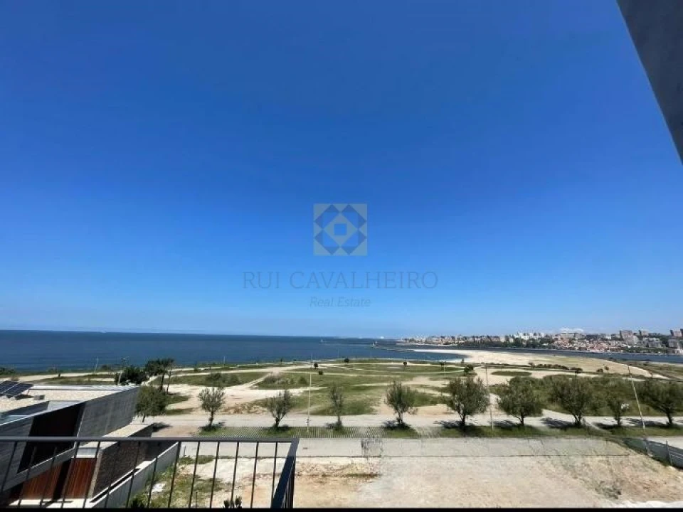 Apartamento T3 para Venda em Canidelo Foto 3