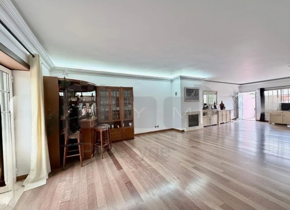 Moradia T3 para Venda em São João Baptista e Santa Maria dos Olivais Foto 4