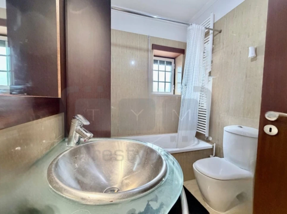 Moradia T3 para Venda em São João Baptista e Santa Maria dos Olivais Foto 13