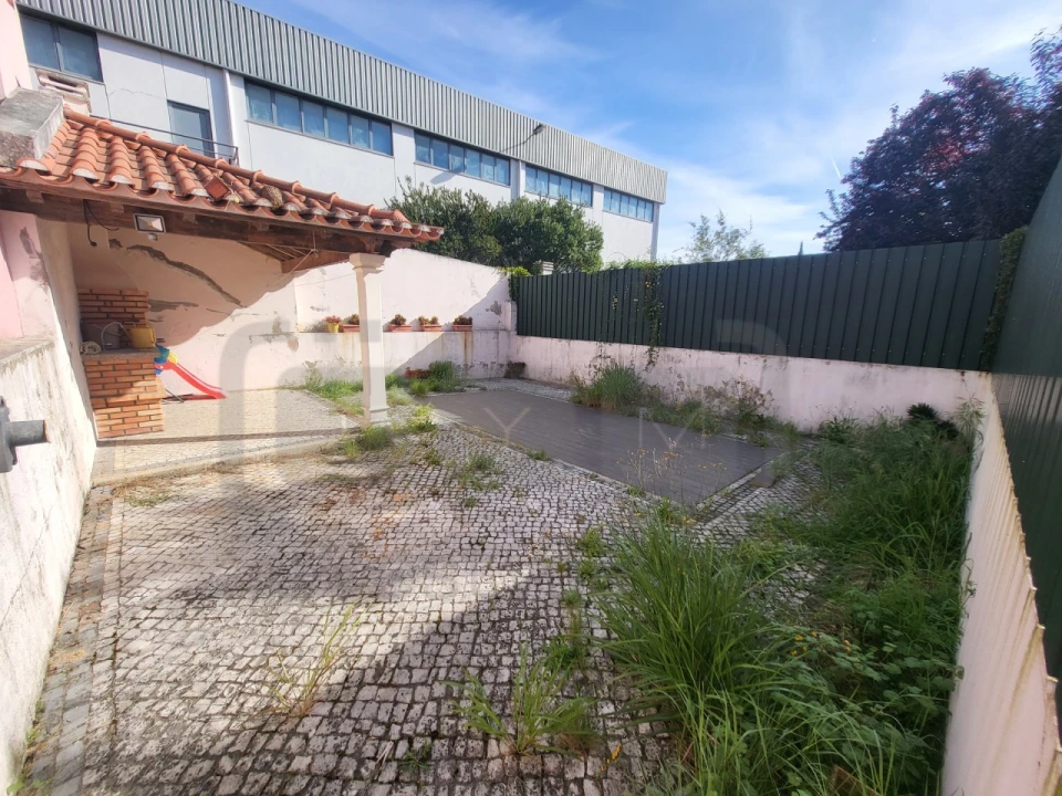 Moradia T3 para Venda em São João Baptista e Santa Maria dos Olivais Foto 28