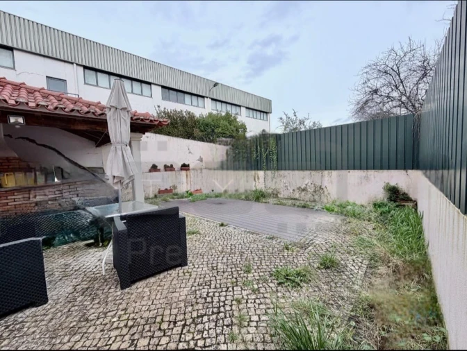 Moradia T3 para Venda em São João Baptista e Santa Maria dos Olivais Foto 15