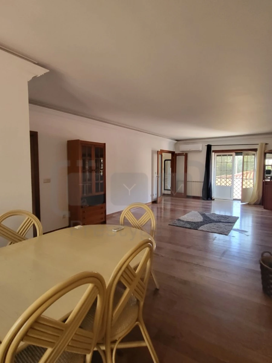 Moradia T3 para Venda em São João Baptista e Santa Maria dos Olivais Foto 13