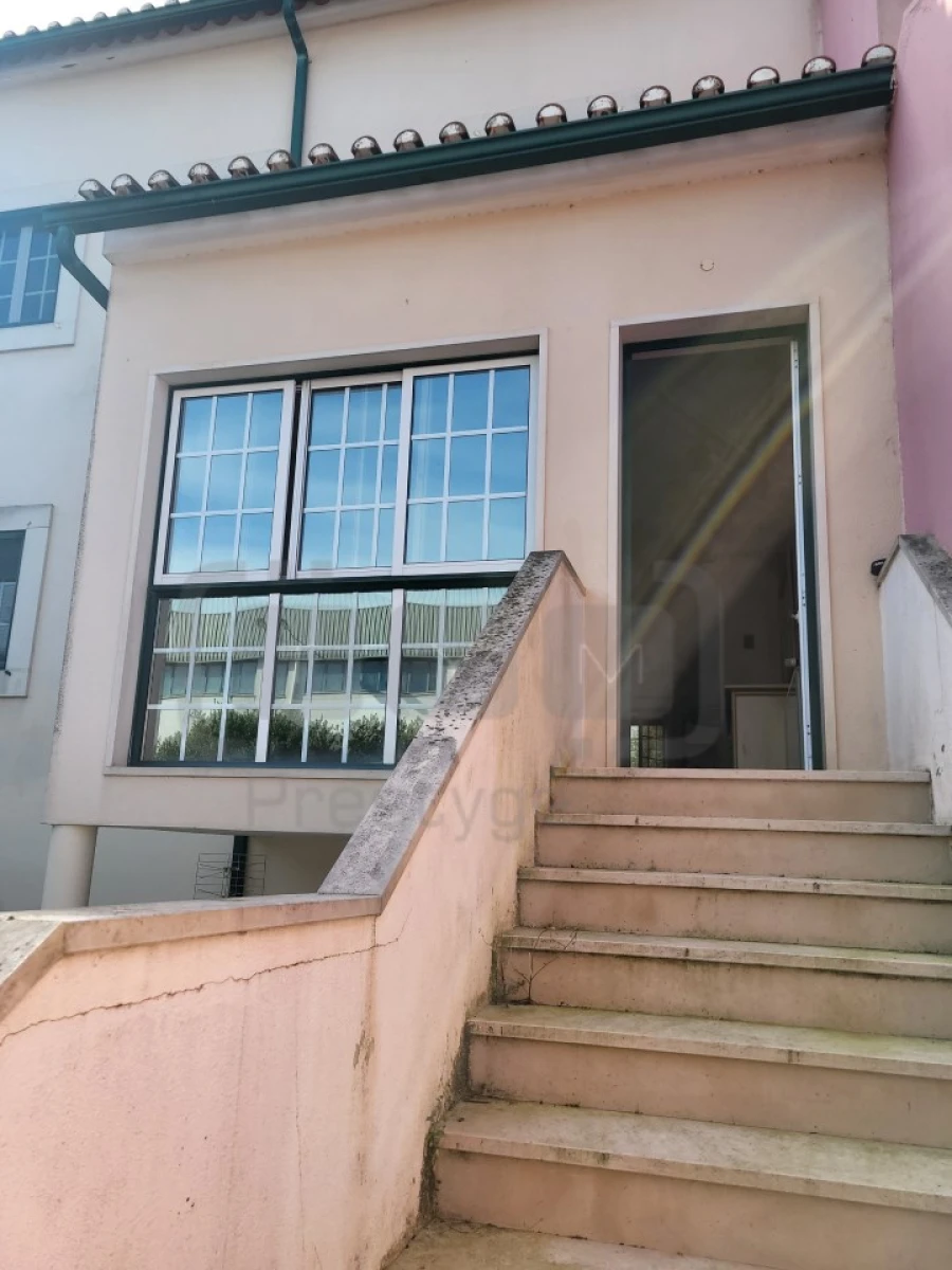 Moradia T3 para Venda em São João Baptista e Santa Maria dos Olivais Foto 25