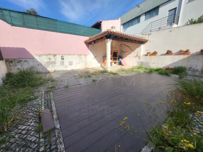 Moradia T3 para Venda em São João Baptista e Santa Maria dos Olivais Foto 29