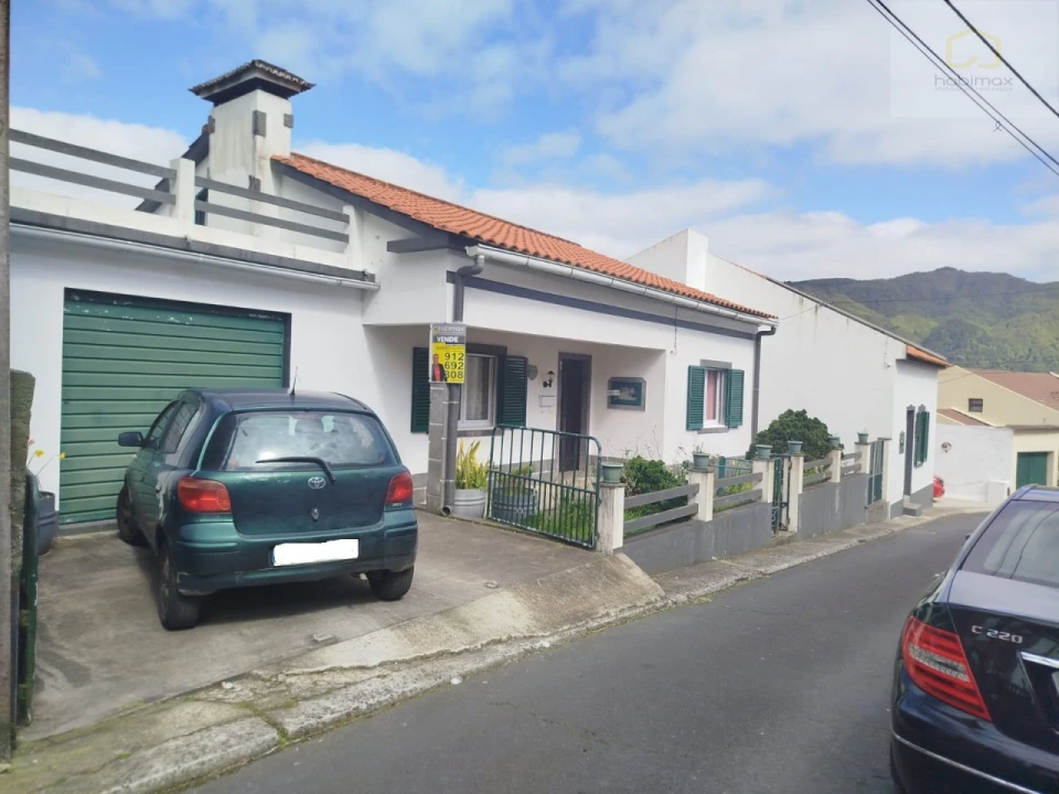 Moradia T3 para Venda em Furnas Foto 3