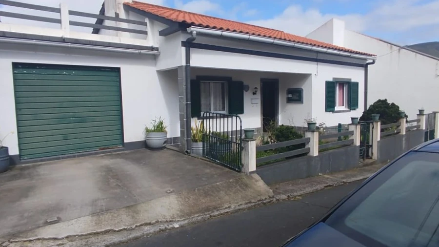 Moradia T3 para Venda em Furnas
