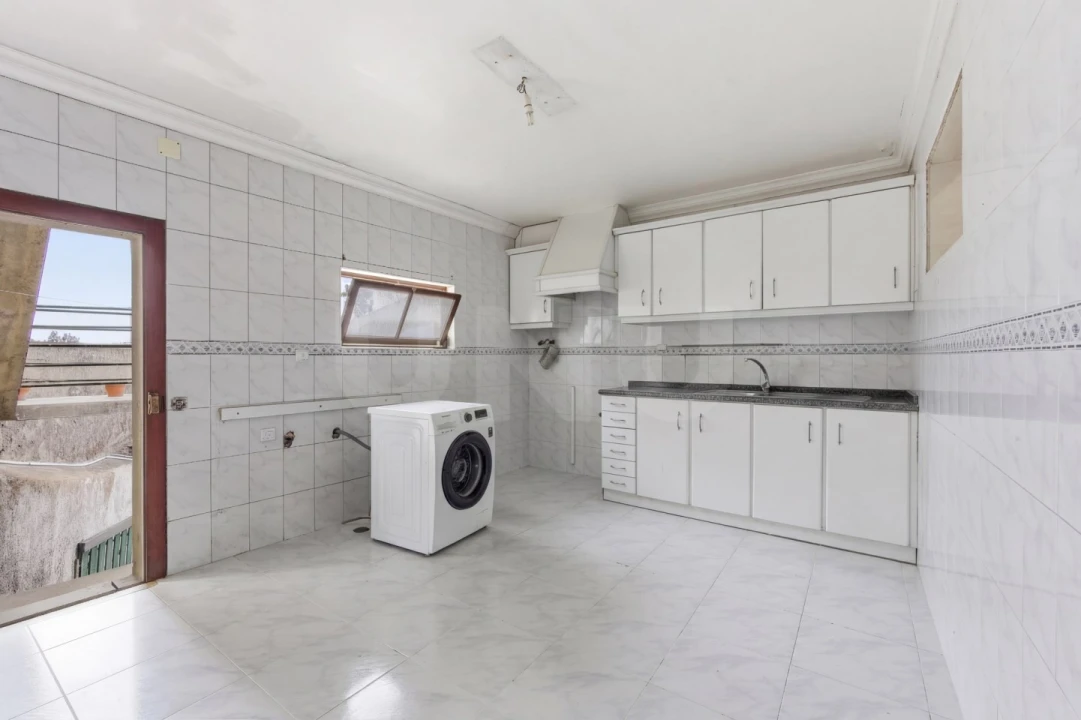 Moradia T3 para Venda em Santa Maria, São Pedro e Matacães Foto 19