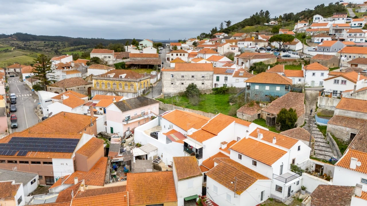 Moradia T3 para Venda em Santa Maria, São Pedro e Matacães Foto 38