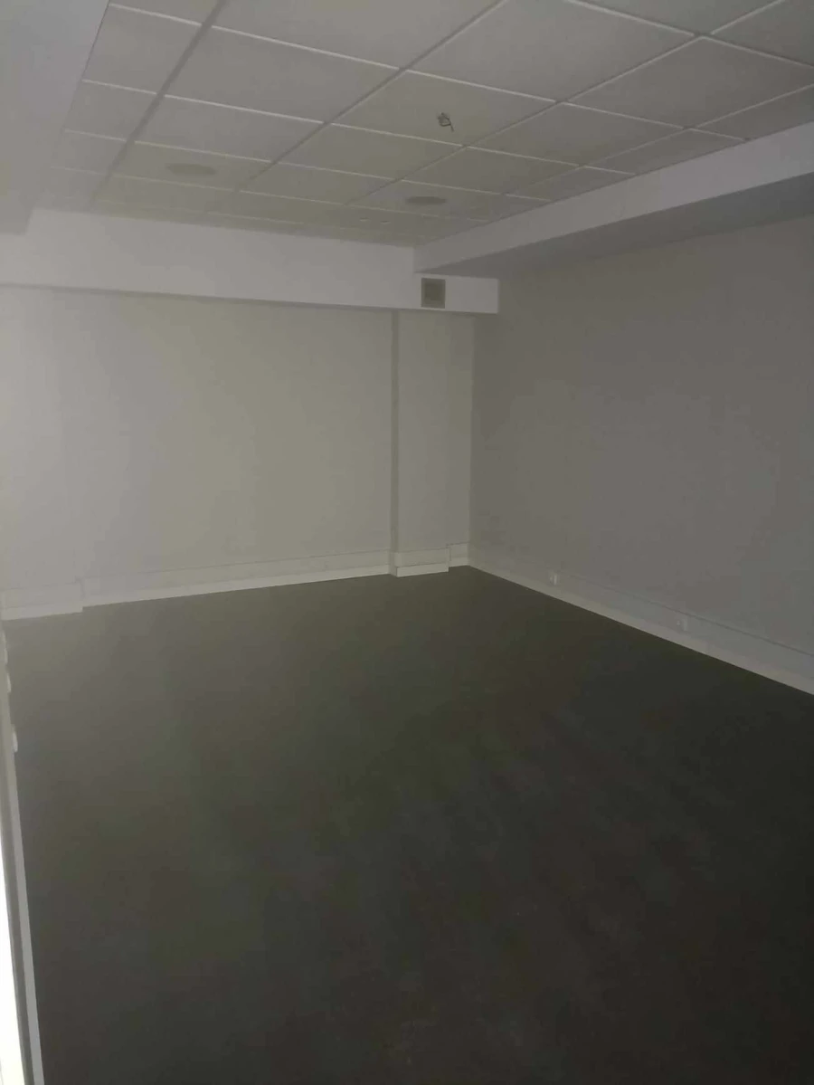 Loja para Arrendamento em São João Baptista e Santa Maria dos Olivais Foto 17